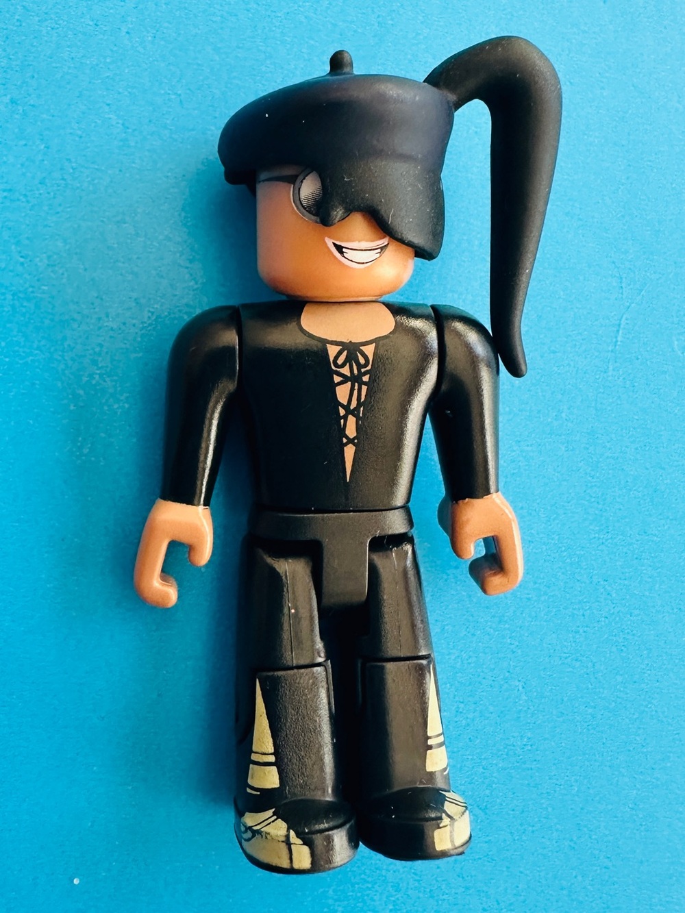 Roblox Star Sorority Kyle series 2 Poseable Figuresize 2.75”